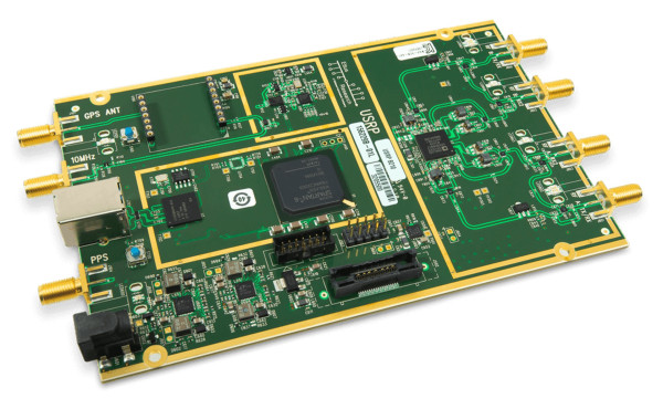 Ettus USRP B210: 2x2, 70MHz-6GHz SDR/Cognitive Radio